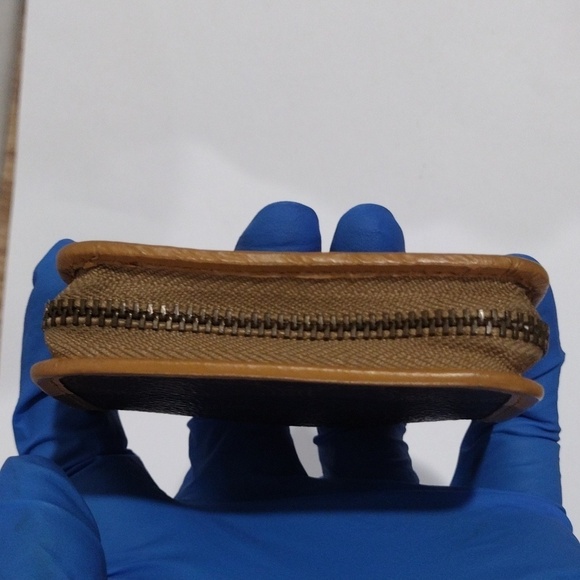 π Authentic Celine Monogram Brown Leather Round Zip Coin Purse β Stylish & Chic - Picture 6 of 9